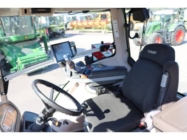 Трактор Fendt 828 Vario Profi Plus (2020)