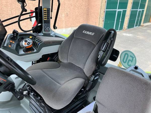 Трактор Claas Axion 920 (2019)