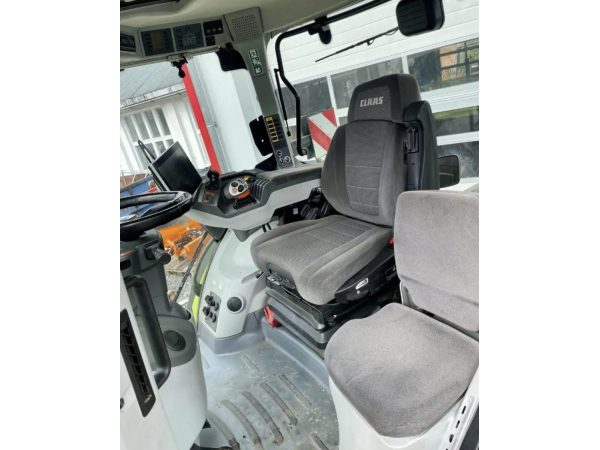 Трактор Claas Axion 870 (2023)