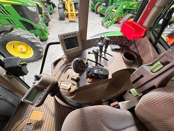 Трактор John Deere 6930 Premium (2008)