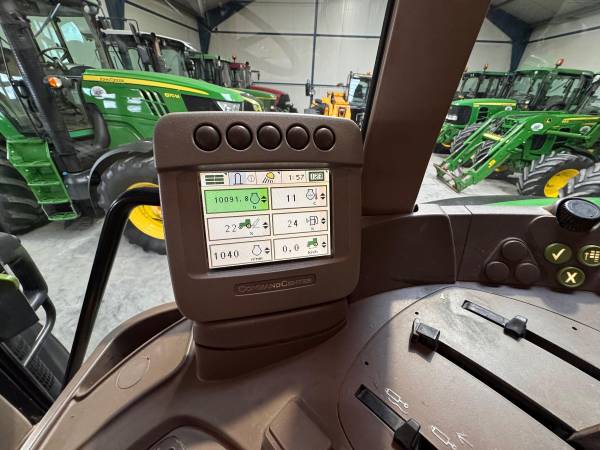 Трактор John Deere 6930 Premium (2008)