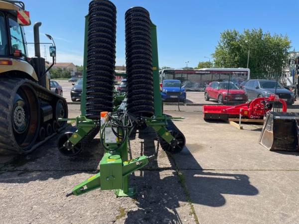 Полевой каток Amazone CW 15400 (2023)