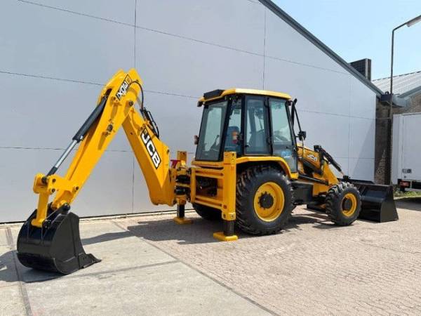 Экскаватор-погрузчик JCB 3DX (2026)