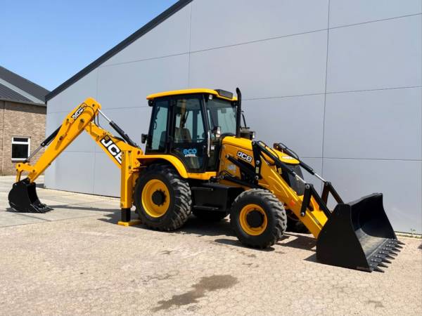 Экскаватор-погрузчик JCB 3DX (2026)