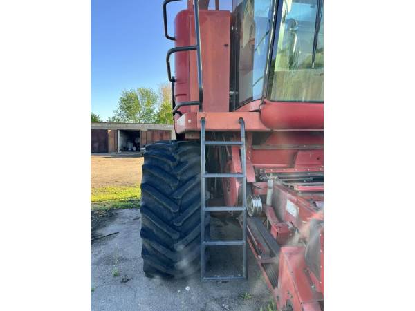 Комбайн Case IH 2388 (2008)