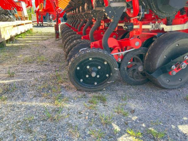 Сівалка Vaderstad Tempo TPV 12 (2024)