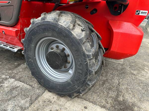 Телескопічний навантажувач Manitou MLT 845 (2016)