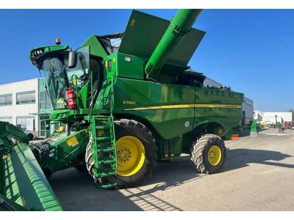 Комбайн John Deere S790i (2020)