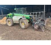 Телескопічний навантажувач John Deere 3220