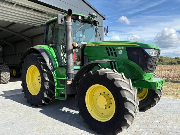Трактор John Deere 6150M (2013)