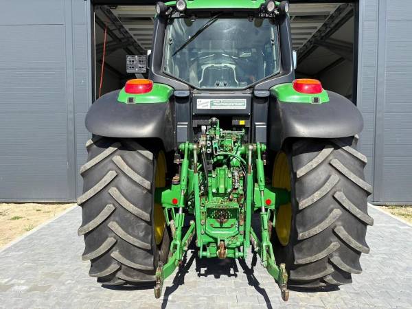 Трактор John Deere 6150M (2013)
