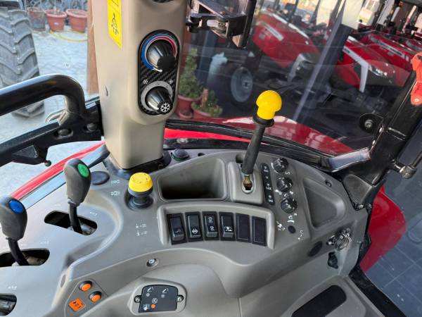 Трактор Case IH Farmall 115U (2023)