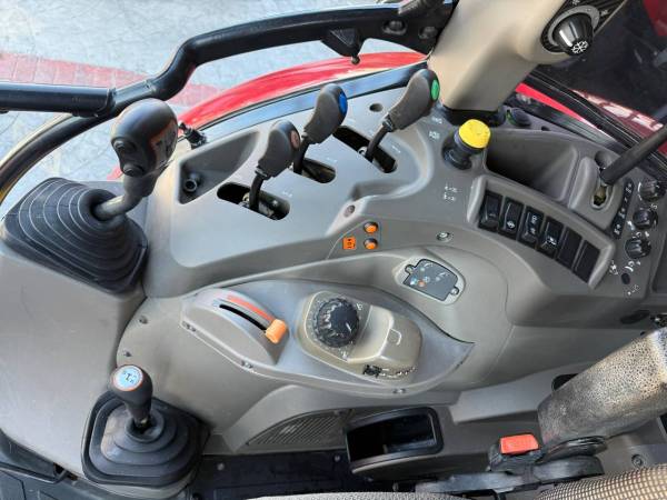 Трактор Case IH Farmall 115U (2023)