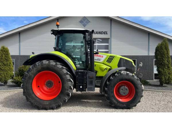 Трактор Claas Axion 850 (2012)