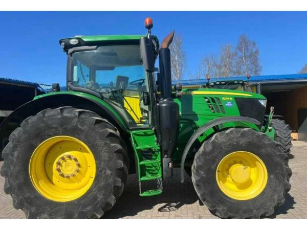 Трактор John Deere 6215 R (2015)