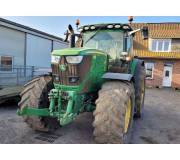 Трактор John Deere 6215R