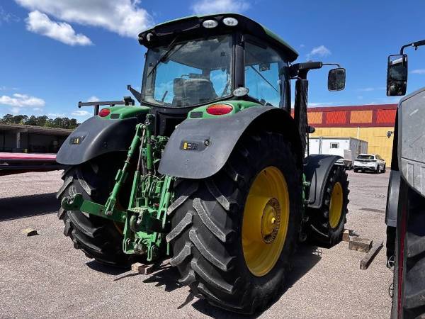 Трактор John Deere 6210R (2013)