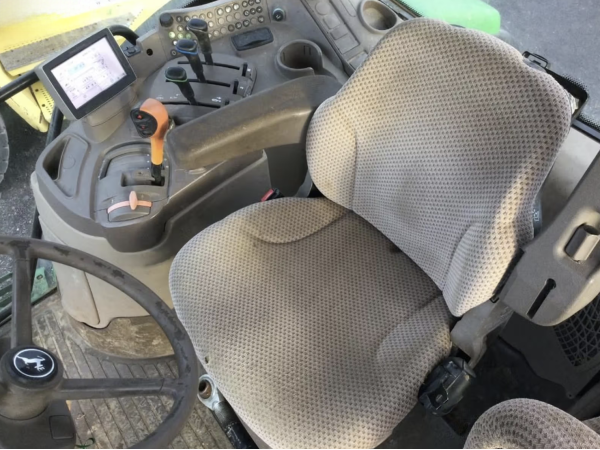 Трактор John Deere 6125R (2014)