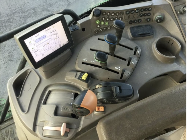 Трактор John Deere 6125R (2014)