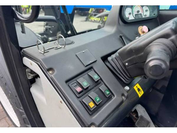 Навантажувач New Holland LM 5020 (2011)