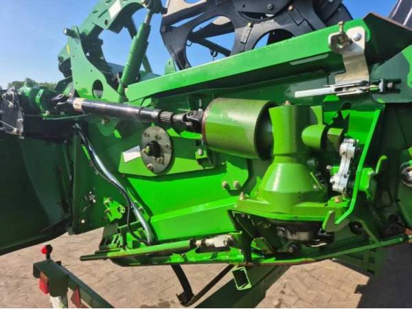 Жниварка John Deere 640X (2015)