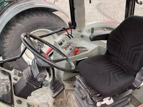Трактор Massey Ferguson 6180 (1996)