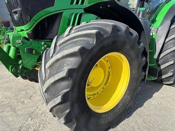 Трактор John Deere 6175R (2015)