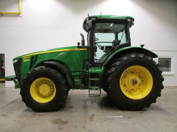 Трактор John Deere 8310R (2012)