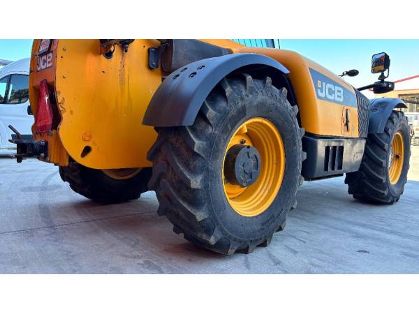 Телескопічний навантажувач JCB 541-70 Agri Super (2014)