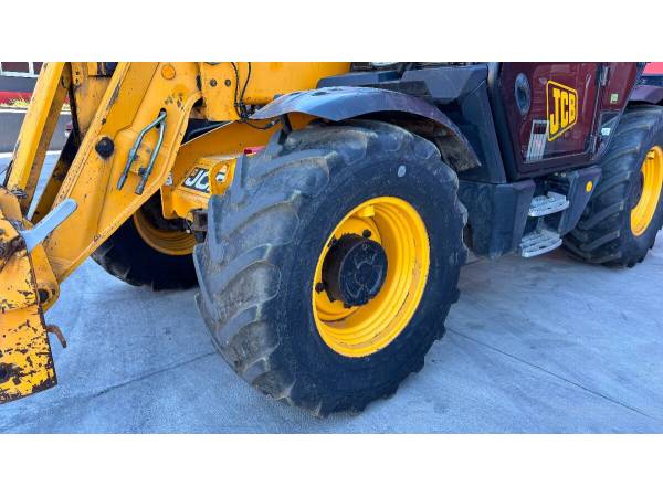 Телескопічний навантажувач JCB 541-70 Agri Super (2014)