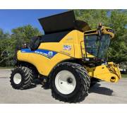 Комбайн New Holland CR8.90 Revelation