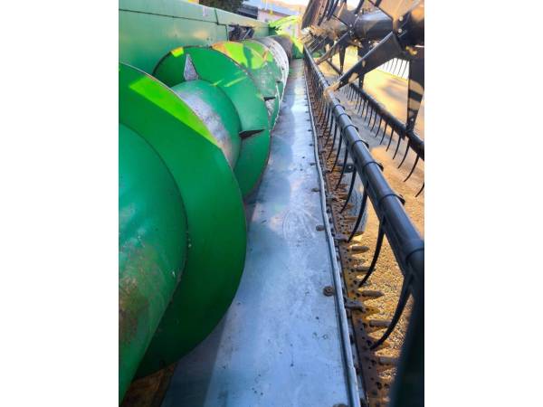 Жниварка зернова John Deere 630F