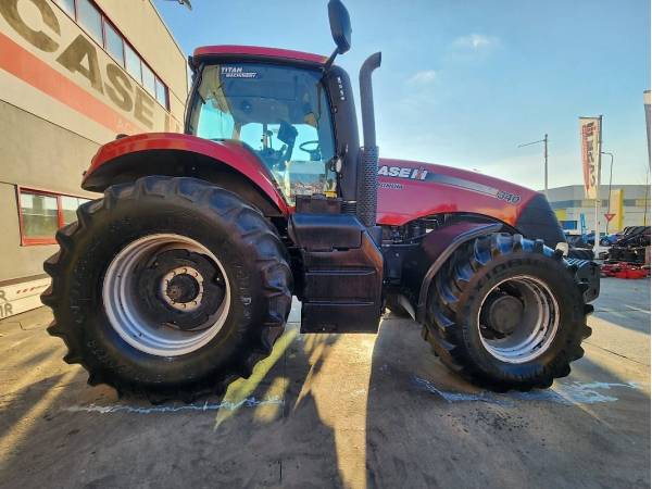 Трактор Case IH Magnum 340 (2011)