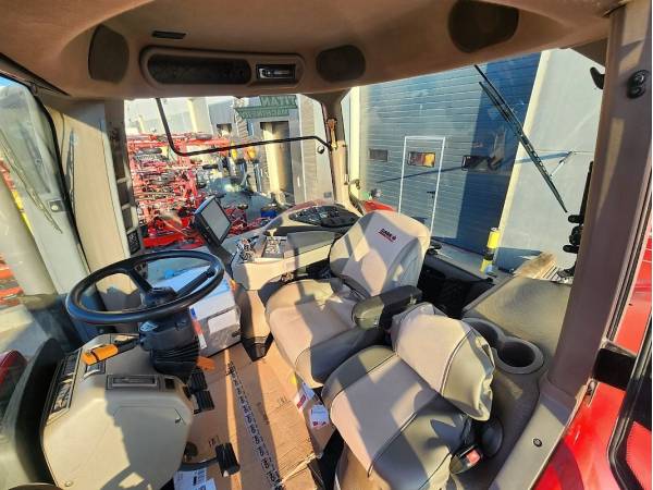 Трактор Case IH Magnum 340 (2011)