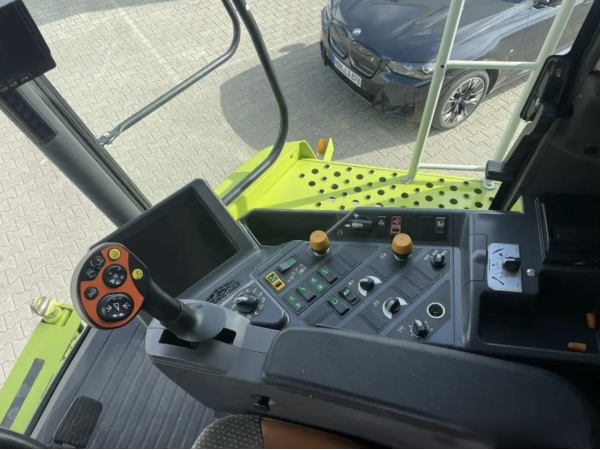 Комбайн Claas Lexion 570 (2007)