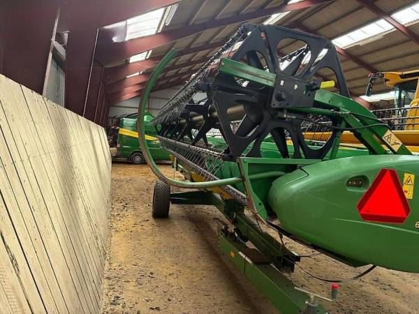 Комбайн John Deere 9780i CTS (2005)