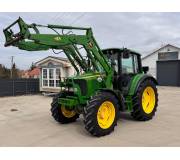 Трактор John Deere 6320