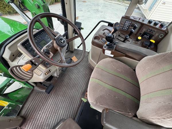 Трактор John Deere 6320 (2006)