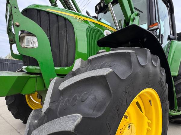 Трактор John Deere 6320 (2006)