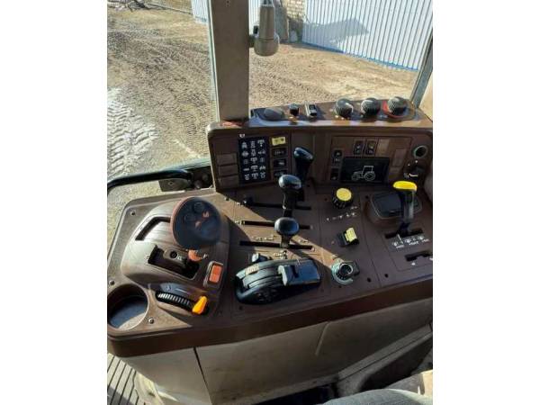 Трактор John Deere 6920 (2004)