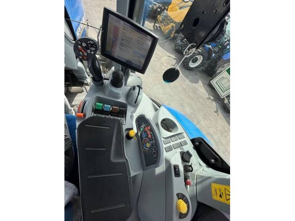 Трактор New Holland T7.260 (2014)