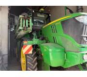 Самоходный опрыскиватель John Deere R4040i