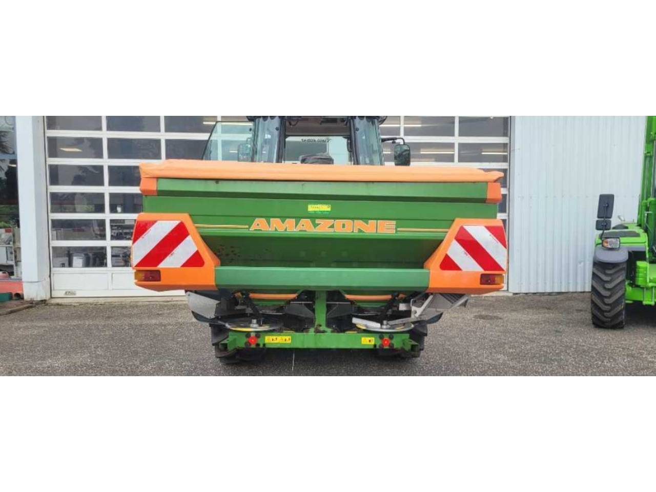 Розкидач добрив Amazone ZAM 1501 (2011) - ТриДаАгро - С/Г Техніка