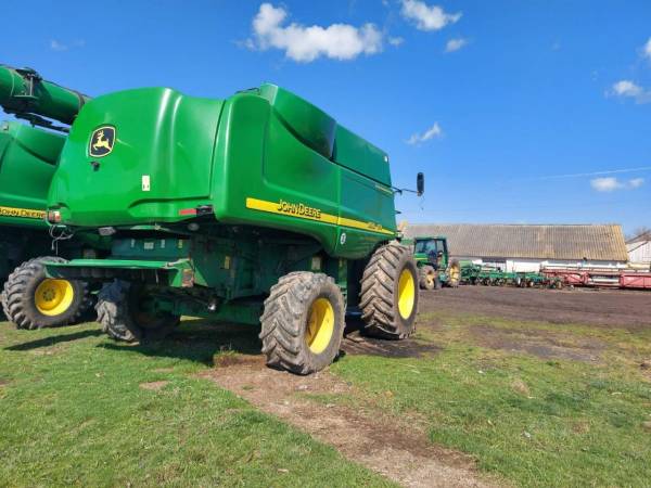 Комбайн John Deere 9880i STS (2007)