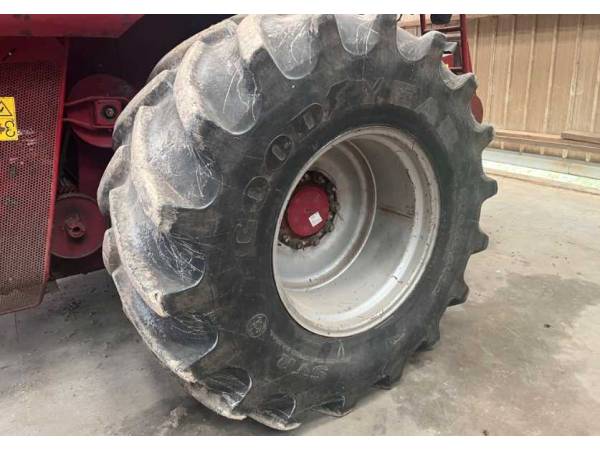 Комбайн Case IH 2388 Axial-Flow (2004)