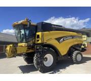 Комбайн New Holland CX840
