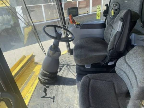 Комбайн New Holland CX840 (2003)