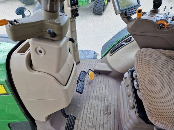 Трактор John Deere 8370R (2019)