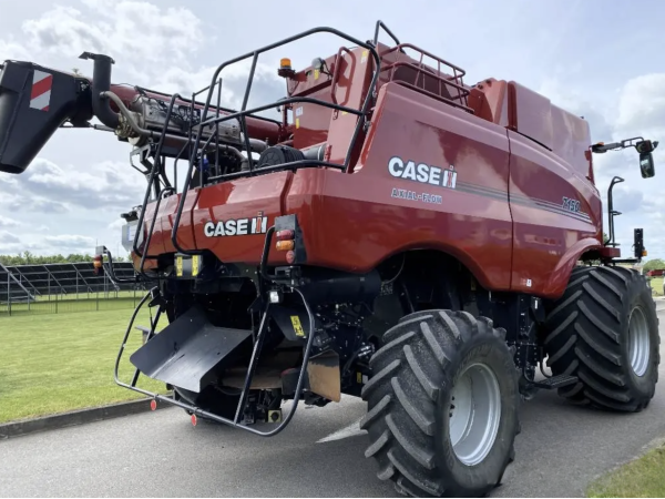 Комбайн Case IH 7150 Axial-Flow (2023)