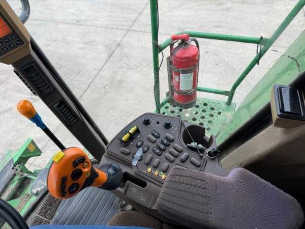 Комбайн John Deere 9580 WTS (2003)